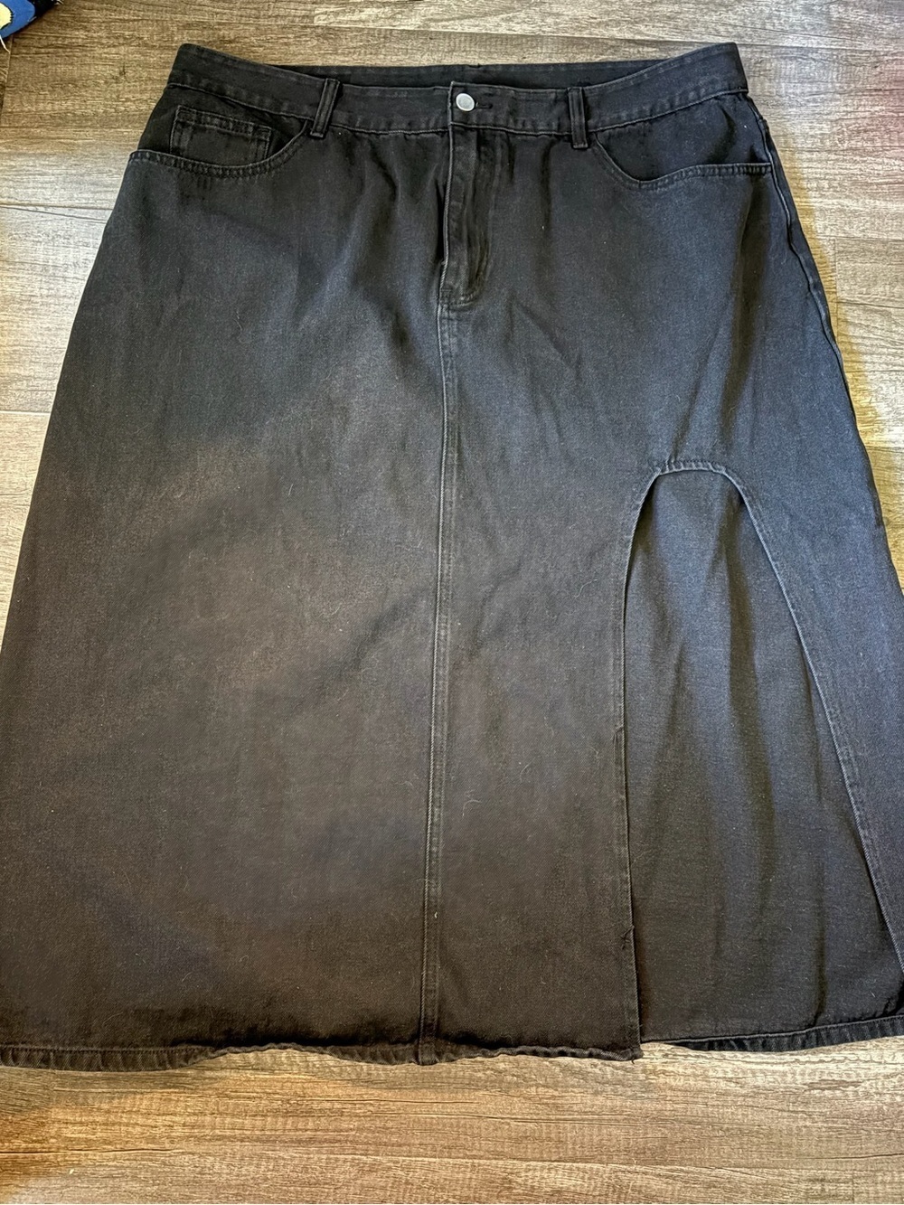 Cider women’s black jean skirt
